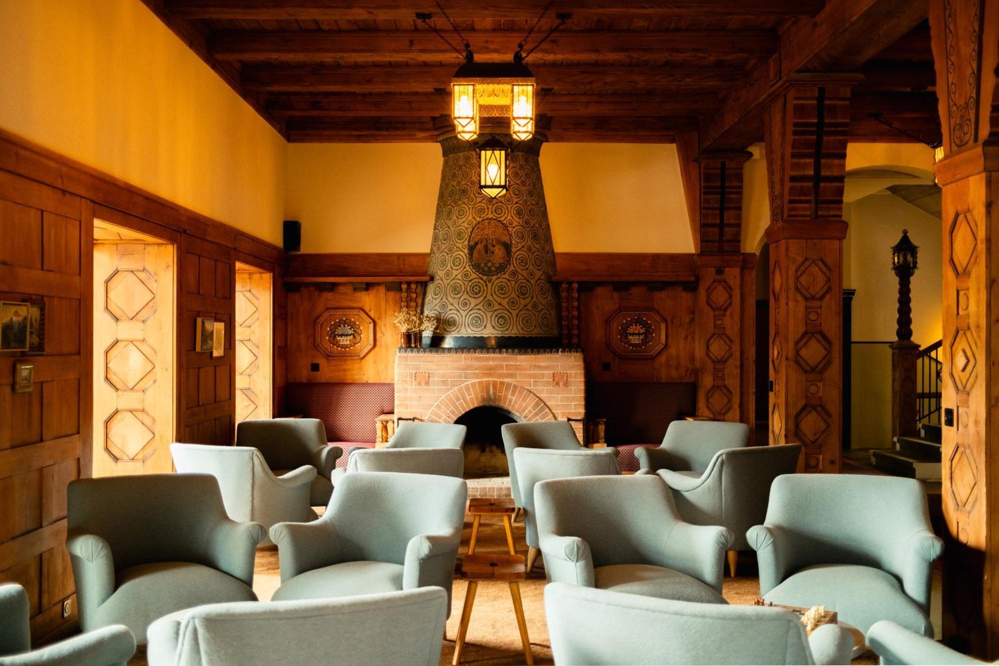Hotel Grand Belvedere, A Beaumier